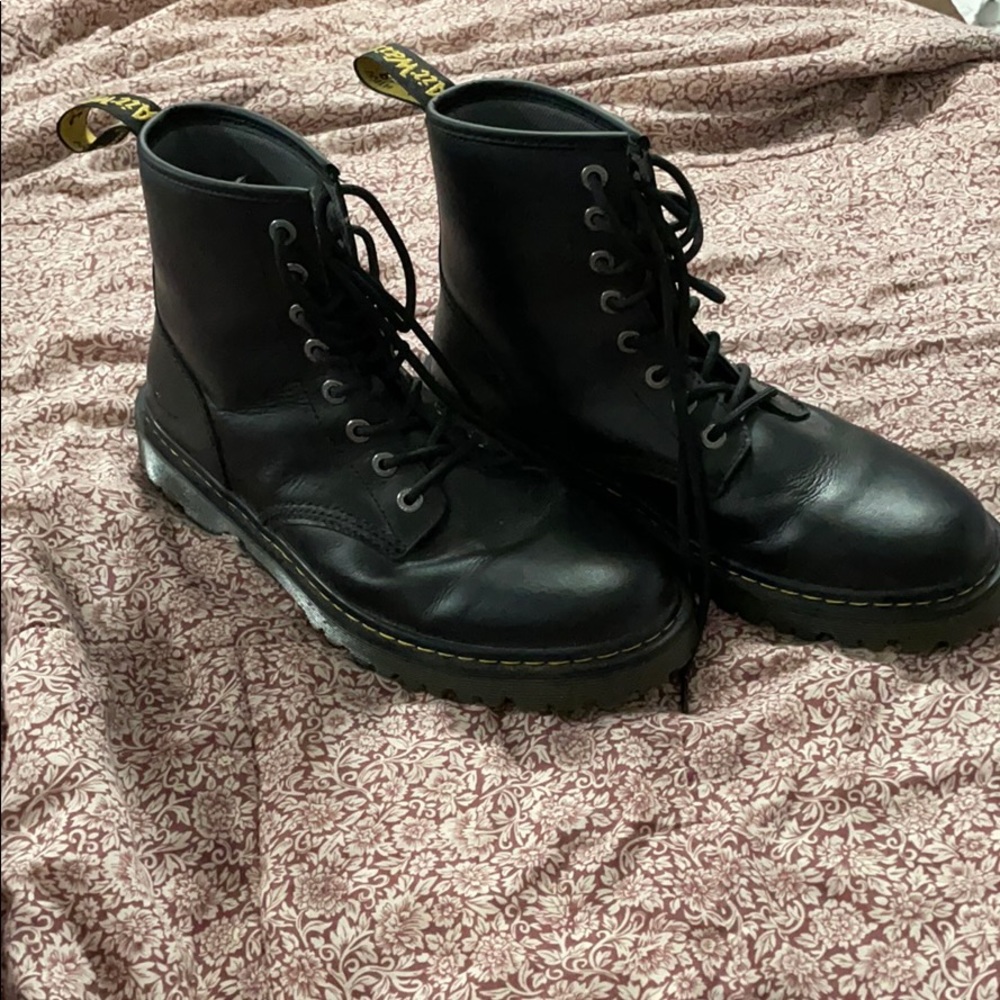 NEW Men’s 12US Dr. Martens